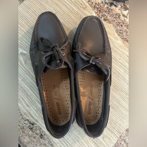 Sperry/Aritzia collab dark brown leather boat shoes, like new euc Sz 9